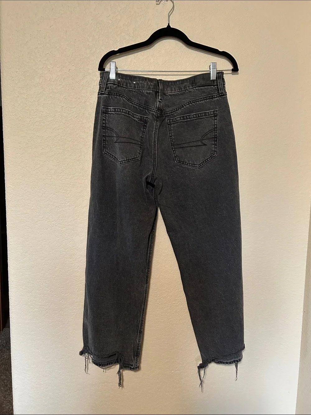 American Eagle Curvy Stovepipe Black Denim Stretch Size 6 Short Frayed Hem Y2K
